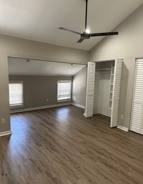 Master bedroom - 614 Bay Tree Ct