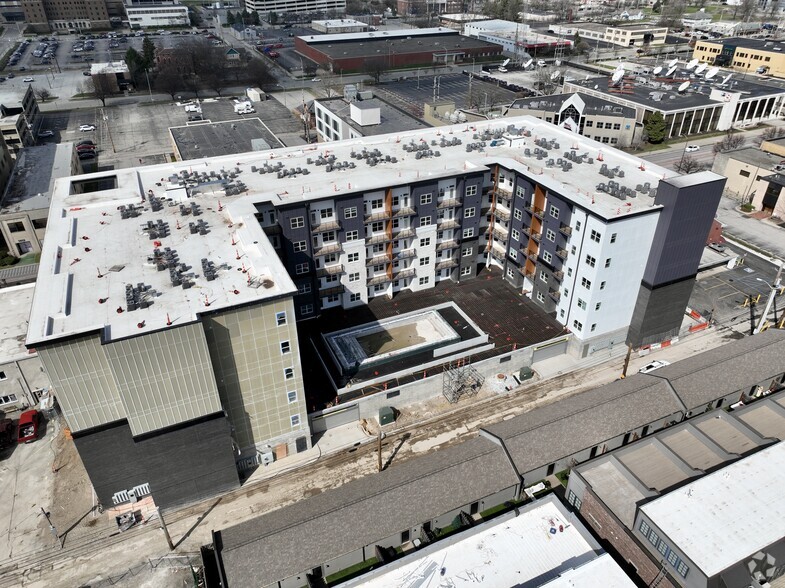Building Photo - The Stella