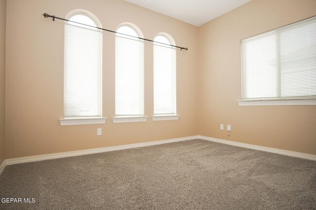 Building Photo - 14364 Tobe Davis Dr