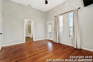 Building Photo - 321 Grove Ave