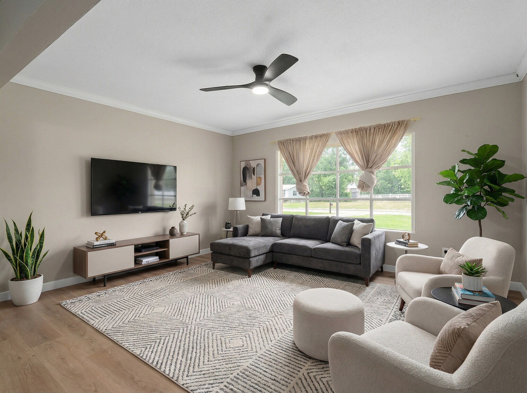 Building Photo - 3419 Seminole Dr