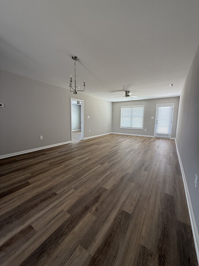 Building Photo - 101 Berkshire Cir