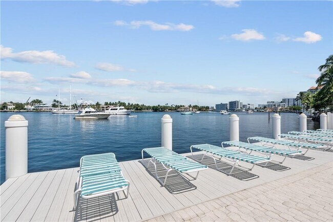 Building Photo - 95 N Birch Rd