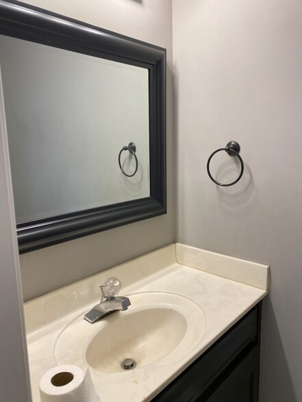 Building Photo - 8625 Leatherwood Trl