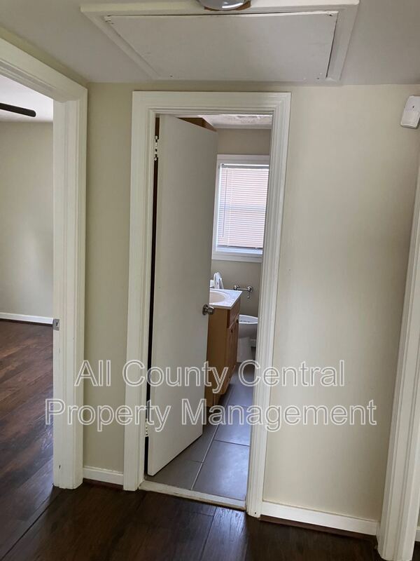 Building Photo - 1444 31st St N