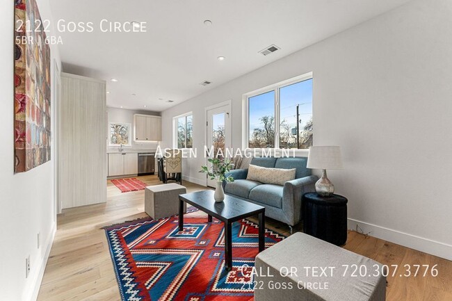 Building Photo - 2122 Goss Cir W