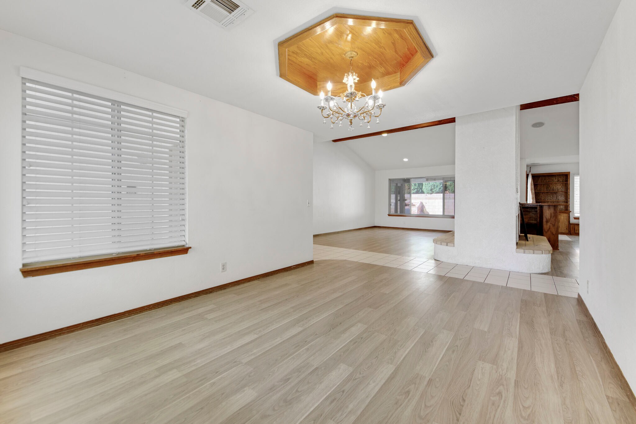 Building Photo - 2503 Brentwood Dr