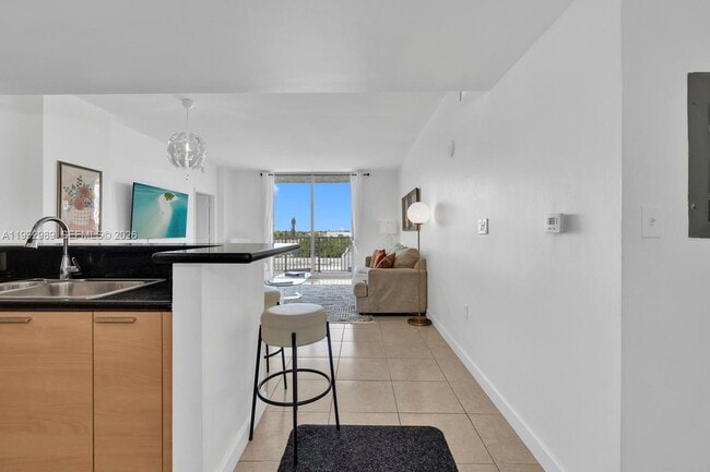 Building Photo - 140 S Dixie Hwy