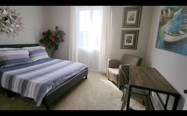 Building Photo - 3 Bedroom, 2.5 Bathroom with two car garage - Available 2/5/2025