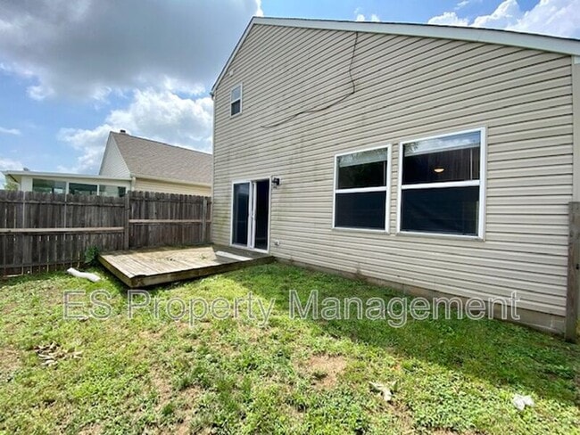 Building Photo - 112 Gazebo Dr