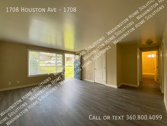 Building Photo - 1708 Houston Ave