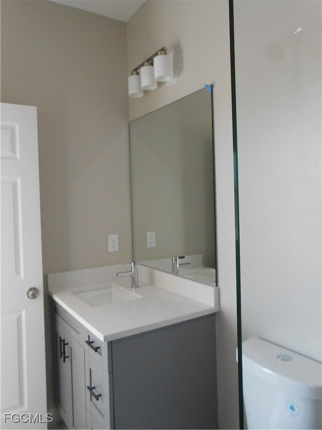 Building Photo - 937 Graystone Ave