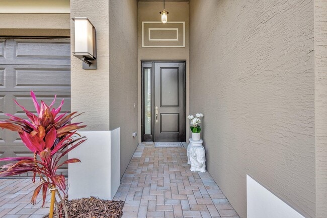 Building Photo - 11706 SW Oceanus Blvd