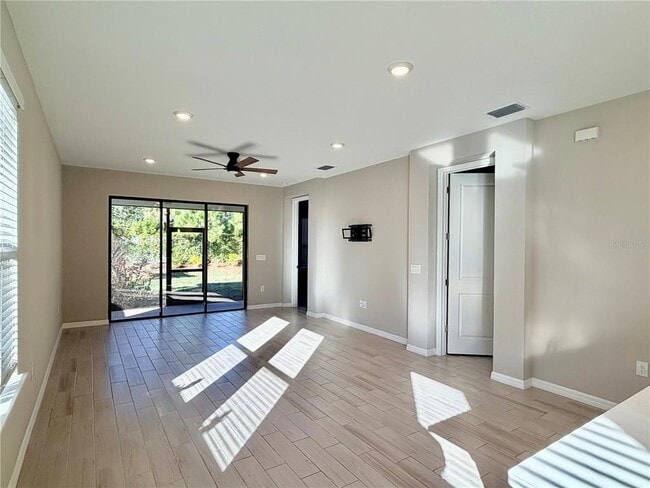 Building Photo - 15109 Shady Palms Ln