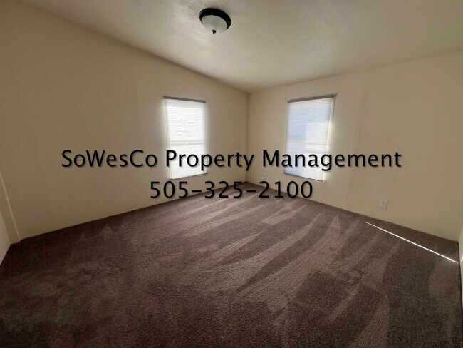 Building Photo - Beautiful 3 Bedroom 2 Full Bath Home