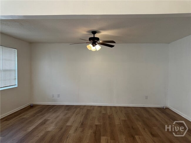 Building Photo - 609 Caines Rd