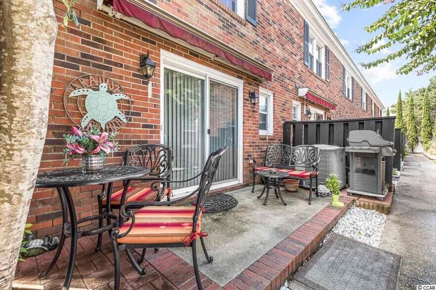 Patio - 7603 Porcher Dr