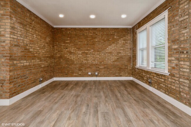 Building Photo - 6410 S Minerva Ave