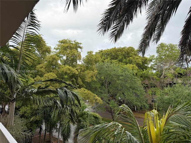 Building Photo - 1805 Sans Souci Blvd