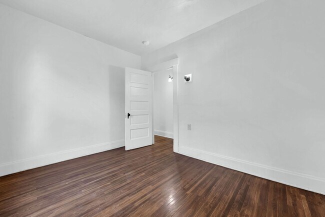 Building Photo - 2204-2206-2206 N 4th St
