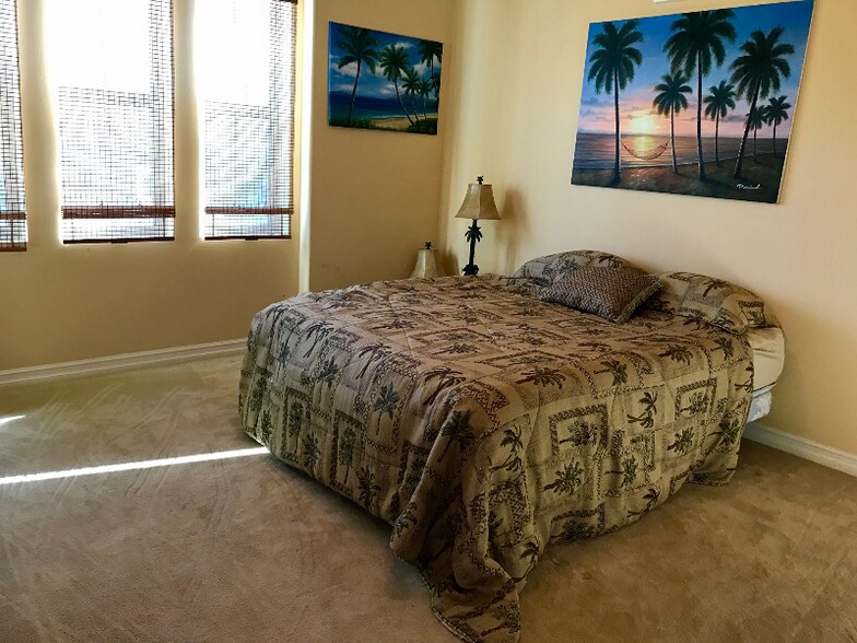 Building Photo - 5252 Amber View Point