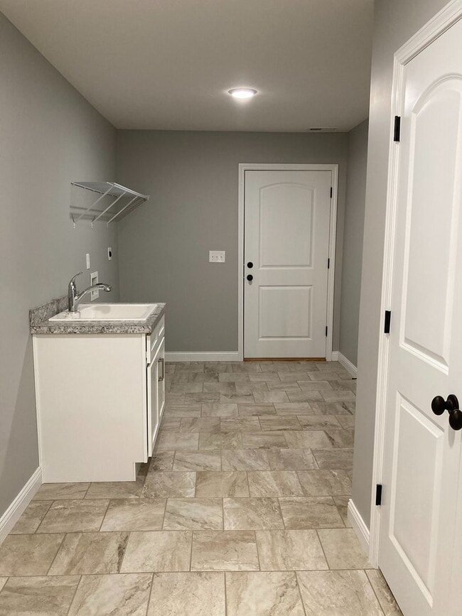 Building Photo - 116 Legacy Ct