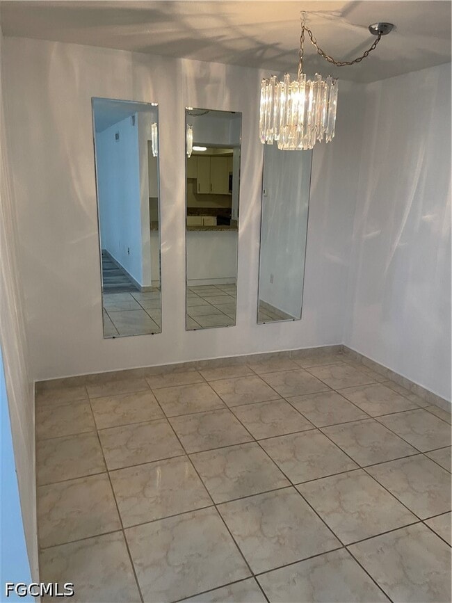 Building Photo - 4906 Victoria Dr