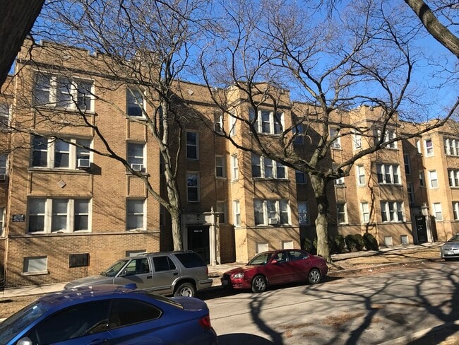 Primary Photo - 6940 N Bell Ave