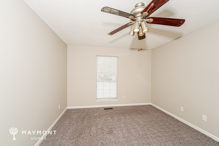 Building Photo - 2012 Russet Meadows Ct