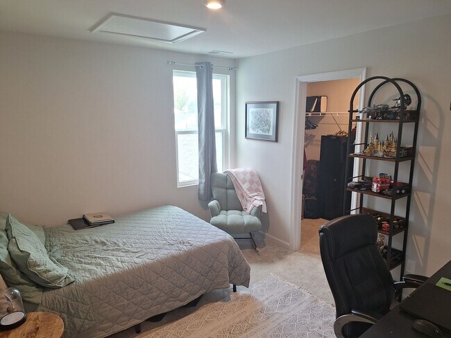 Building Photo - Outstanding Four Bedroom Home Less Than 10...