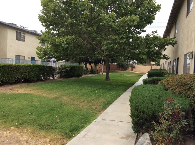 Building Photo - 16131-16153 Bear Valley Rd