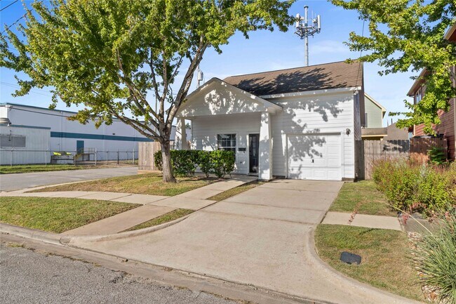 Building Photo - 4505 Gano St
