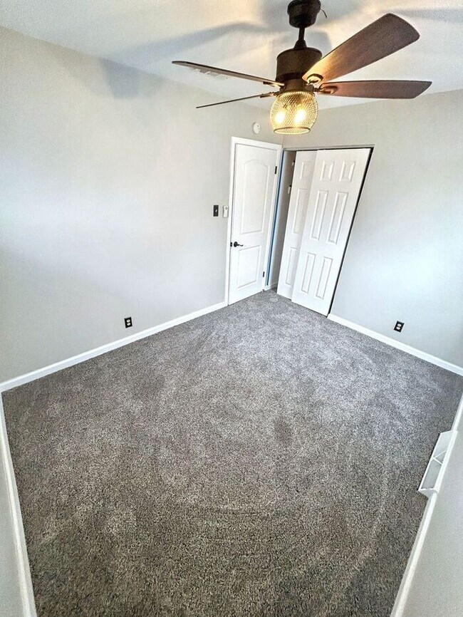 Building Photo - Charming 3-Bedroom Home with Modern Comfor...