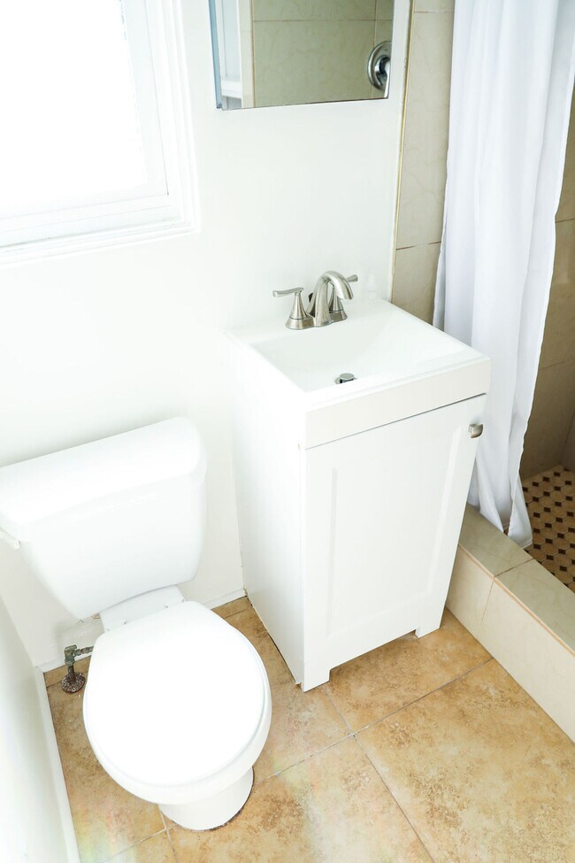 Building Photo - 4838 Muir Ave