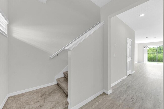 Building Photo - 6321 Tillandsia Pl