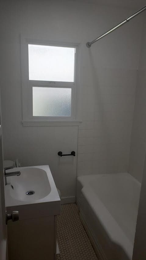 Building Photo - 2020 Ocean Park Blvd