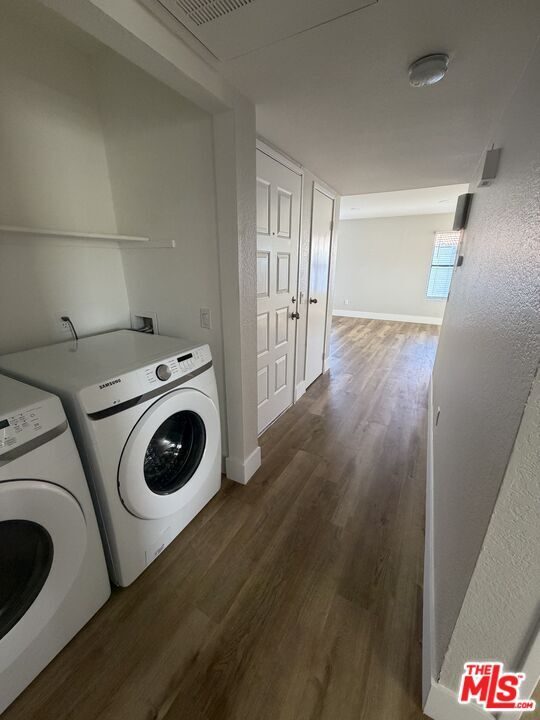 Building Photo - 1930 W College Ave