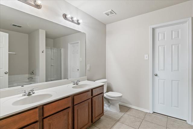 Building Photo - 8729 Noontide Dr