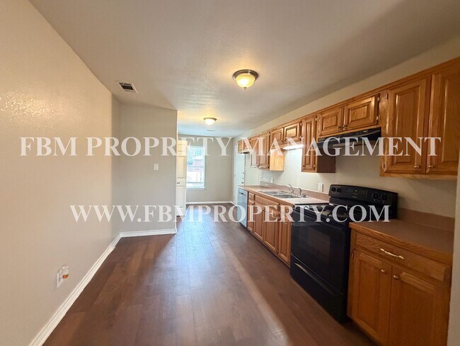 Building Photo - 8726 S Fm 148