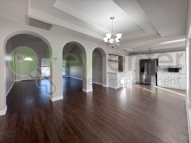 Building Photo - Beautiful 4B/2B Home in Pharr