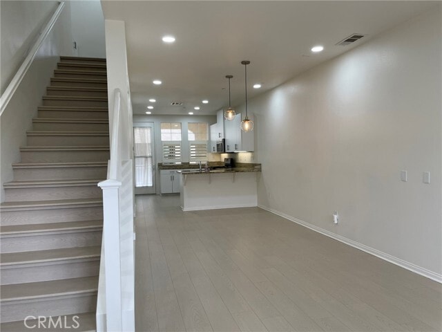 Building Photo - 810 The Promenade