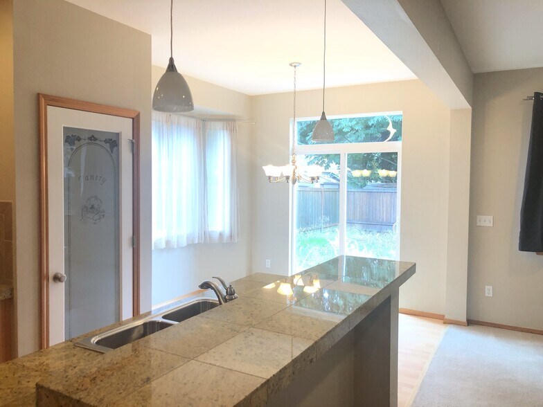 Building Photo - Stunning Harbor Home on a Prime Lot!