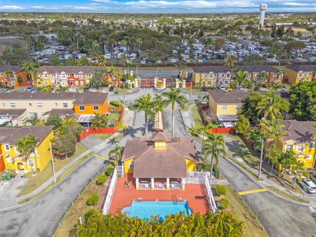 Building Photo - 30 SE 6th Rd