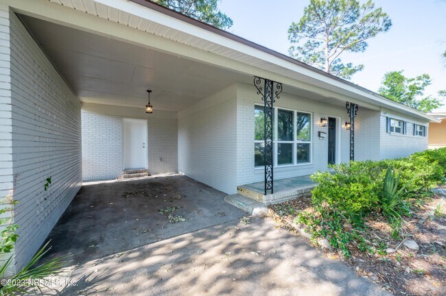 Building Photo - 6264 Diane Rd