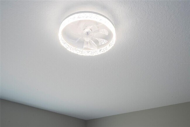 Building Photo - 7916 Granada Rd