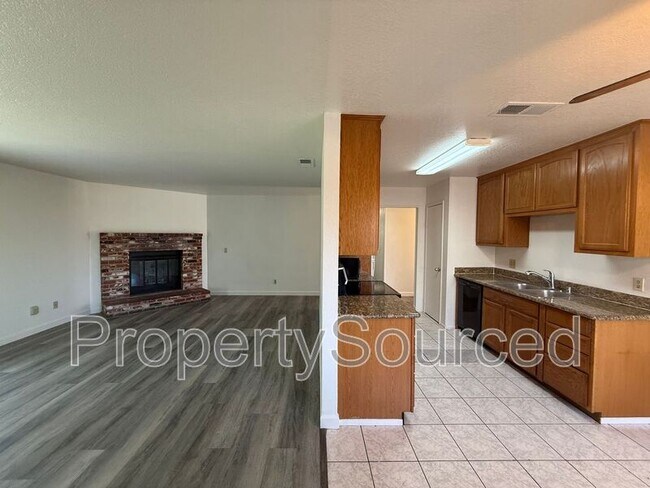 Building Photo - 1462 Snyder St