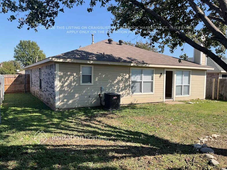 Building Photo - 1828 Cedar Tree Dr