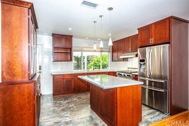 Building Photo - 3367 Roxanne Ave