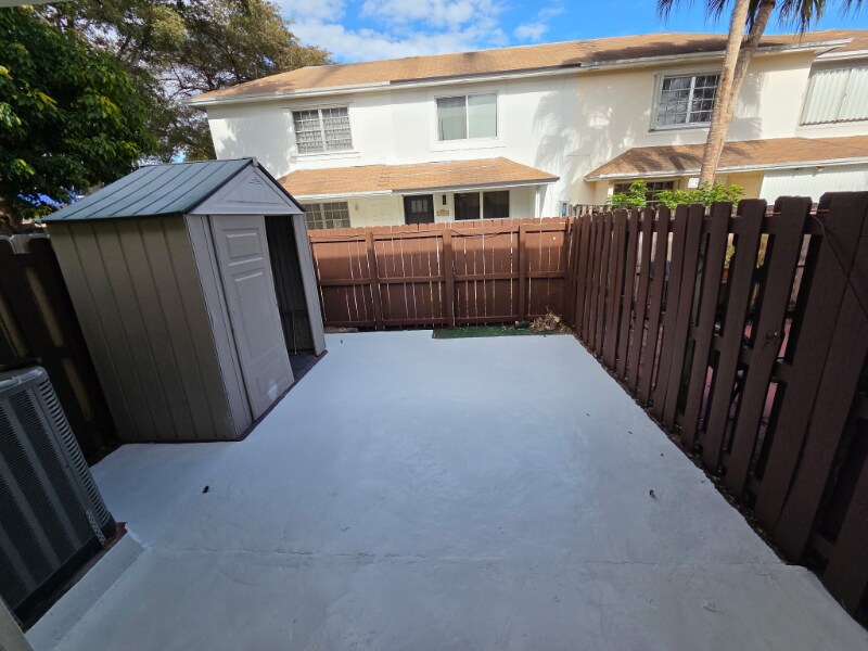 Building Photo - 19504 SW 103rd Ct