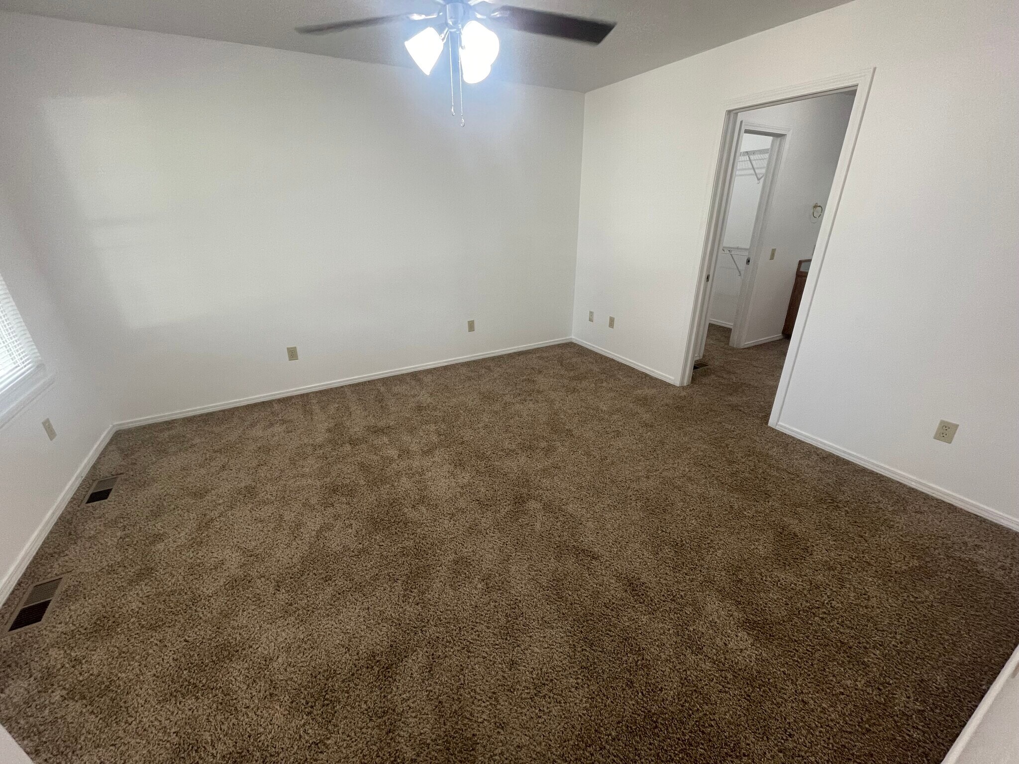 Building Photo - 317 S Market St